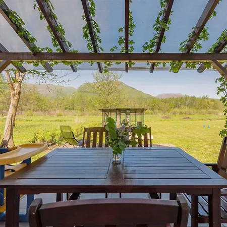 Semesterbostad House Jasenak Kunovac Kupirovacki