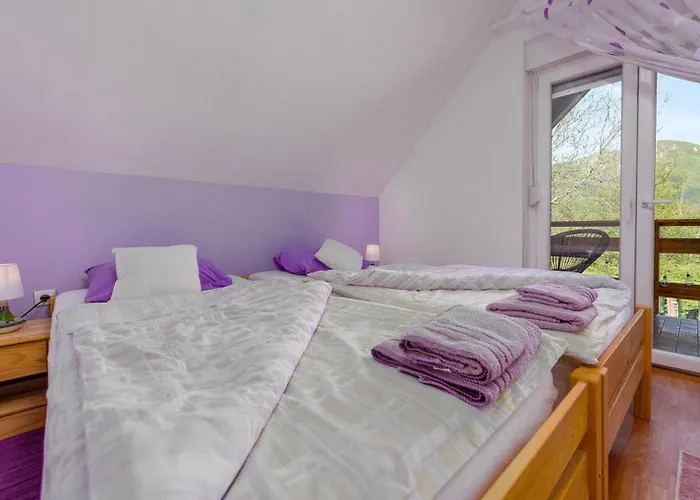 Semesterbostad House Jasenak